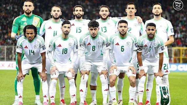 teamfoto voor Algerije